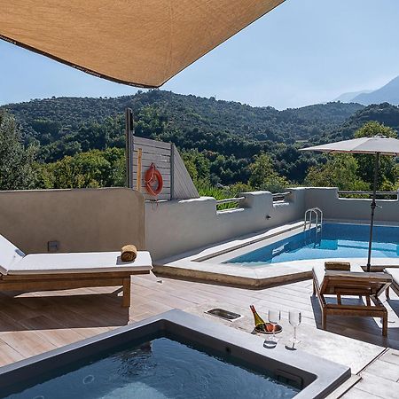 Verekinthos Villas - Pool, Hot Tub, Bbq, Kids Playground, Stunning Mountain Views Yerolakkos Ngoại thất bức ảnh