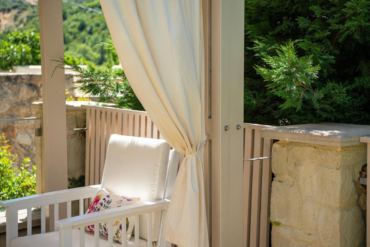 Verekinthos Villas - Pool, Hot Tub, Bbq, Kids Playground, Stunning Mountain Views Yerolakkos Ngoại thất bức ảnh