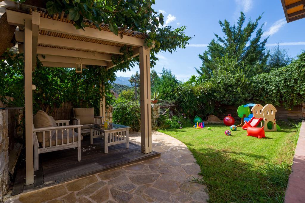 Verekinthos Villas - Pool, Hot Tub, Bbq, Kids Playground, Stunning Mountain Views Yerolakkos Ngoại thất bức ảnh