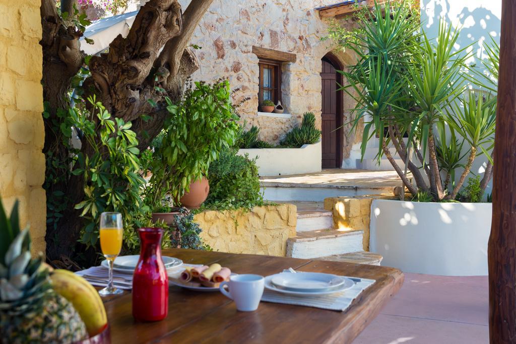 Verekinthos Villas - Pool, Hot Tub, Bbq, Kids Playground, Stunning Mountain Views Yerolakkos Ngoại thất bức ảnh