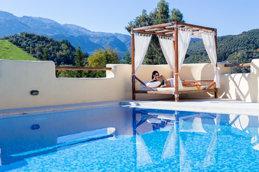 Verekinthos Villas - Pool, Hot Tub, Bbq, Kids Playground, Stunning Mountain Views Yerolakkos Ngoại thất bức ảnh