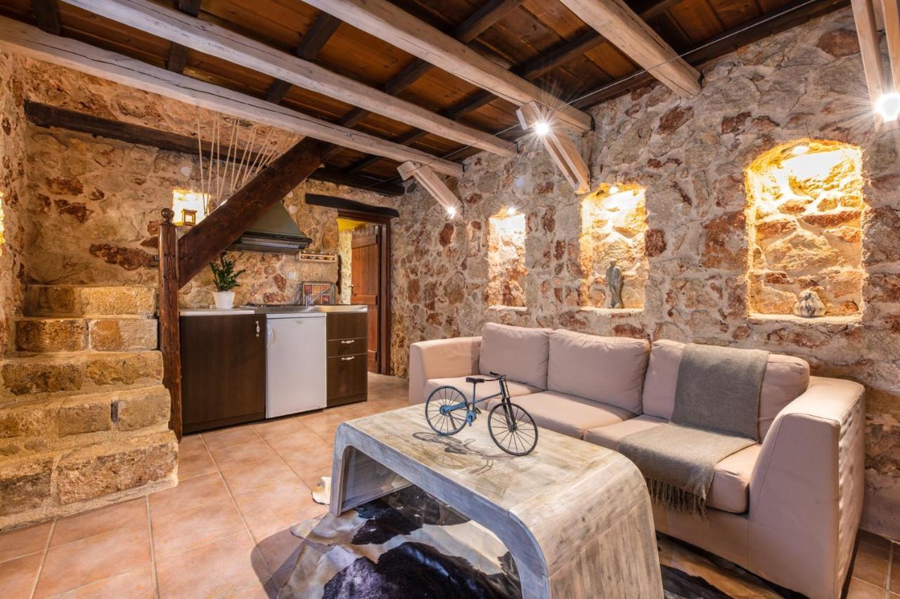 Verekinthos Villas - Pool, Hot Tub, Bbq, Kids Playground, Stunning Mountain Views Yerolakkos Ngoại thất bức ảnh